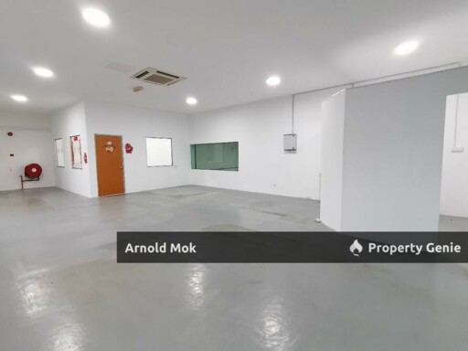 1.5 Storey Semi D Factory at Setia Business Park 2 Kempas for Rent