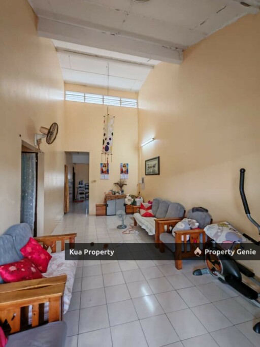 For Sale! Single Storey Terrace Intermediate House @ Jalan Kedandi, Tabuan Jaya