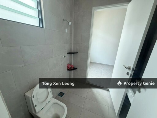 Freehold 4-Bedroom Terraced House In Krubong Destar