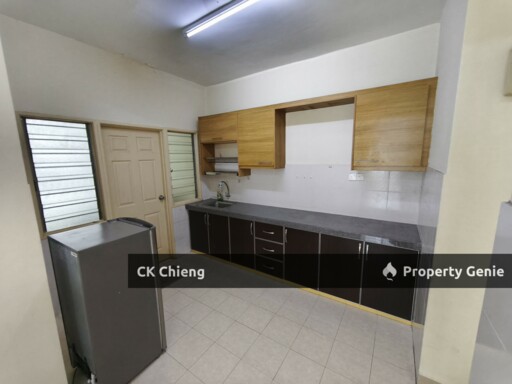 Suriamas Condominium, Below Market Non Bumi, 1245sqt 4 Rooms, Bandar Sunway PJS10