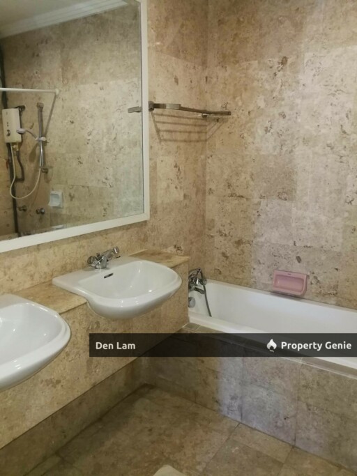 dato keramat KL 3 sty link house for sale !!