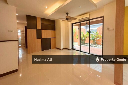 Facing Park- Bungalow 3 Storey, Bandar Rahman Putra, Sg Buloh