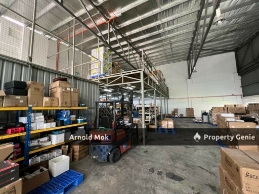 1.5 storey Semi D Factory at Industri Jaya Skudai for Rent