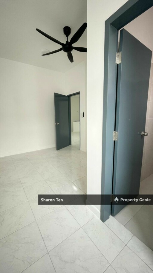 Perjiranan 8 Dato Onn 2 Storey Teracce Playground Unblock View