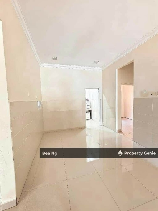 Taman Daya/Jalan Enau/Big Corner Single Storey