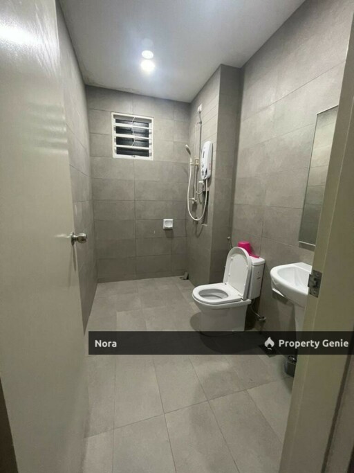 Laman Azalea, Nilai Impian, Fully Furnished for Sale