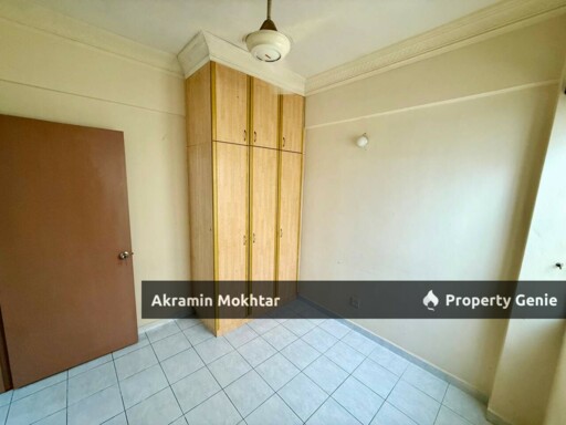 Freehold, Corner Umit & 1 Parking | Apartment Sri Ria, Taman Sepakat Indah, Kajang.