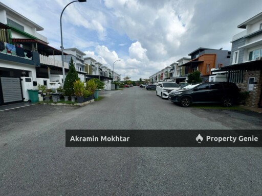 FULLY RENOVATED & EXTENDED | 2-STOREY SUPERLINK TERRACE CLOVER HOMES, TAMAN SEMANGGI, SEMENYIH