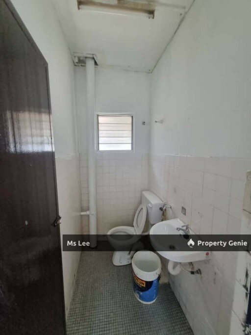 1st Floor Town House @ Taman Kajang Utama - Sale Below Bank Value Rm30k