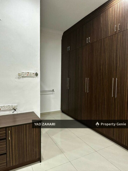 Taman Sri Jelok, Kajang | 2-Storey Semi-D 5 Bedrooms | RM3500 - Fully Furnished and Renovated with ID