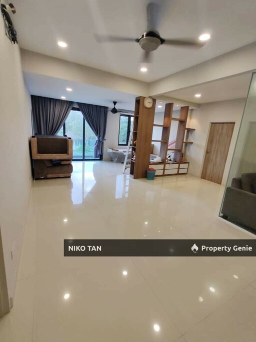 Jalan EJ 2sty Corner Lot For Rent