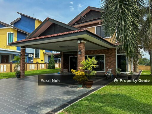 HUGE LAND 2.5 Storey Bungalow Putra Hill Residency Bandar Seri Putra Bangi