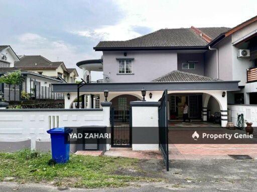 Seksyen 9, Shah Alam | 2-Storey Semi-D 5+1 Rooms | RM1.55M - Renovated, Extended Kitchen & Well Maintained