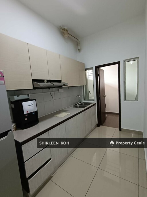 Female Room for Rent at Suriamas Suites Condominium @ Larkin JB Town