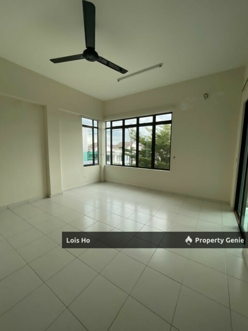 For Sales 🔥Below Value🔥  Ozana Residence @ Double Storey Semi D - LH - 40' x 80' - Non Bumi - 4+1 Bedrooms 4 Bathrooms - Gate Guarded - Facing SouthEast  Selling RM788k