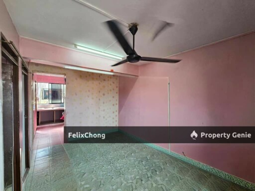 Ungku Tun Aminah Low Cost Flat,Skudai,Level 3,blok 72,Renovated