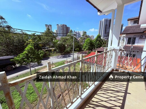 PUNCAK SAUJANA KAJANG DOUBLE STOREY HOUSE FOR SALE FREEHOLD CORNER LOT