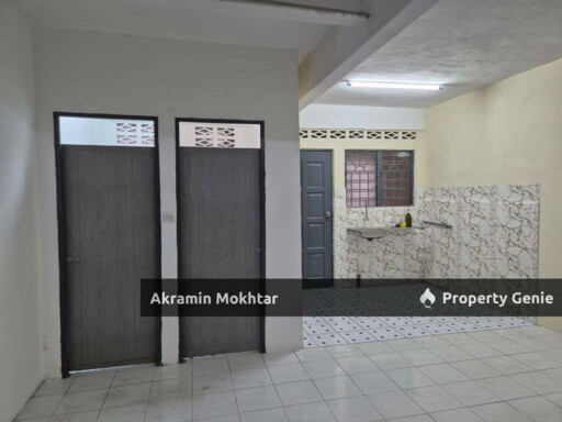 Freehold & Renovated | Double Storey Terrace Bandar Springhills, Lukut-Port Dickson