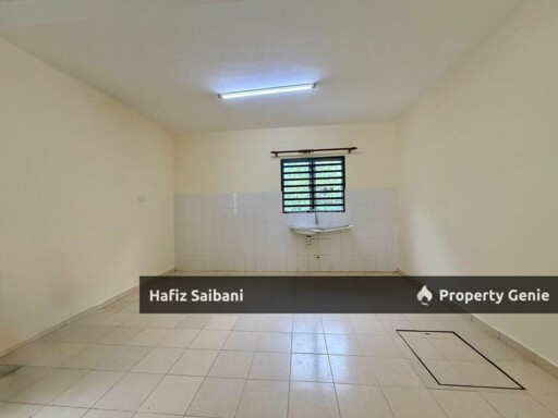 Double Storey Terrace Taman. Salak Baiduri Sepang