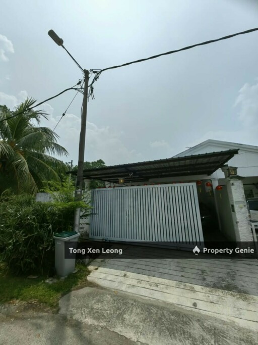Spacious Terraced House For Sale In Melaka, Close To Transport