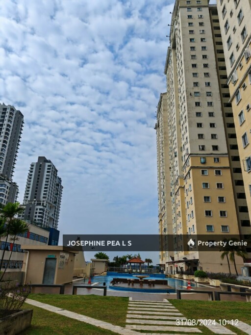4 Room 2 Bathroom 1 Parking Lot Casa Subang Condo For Sale @ USJ 1, Subang Jaya