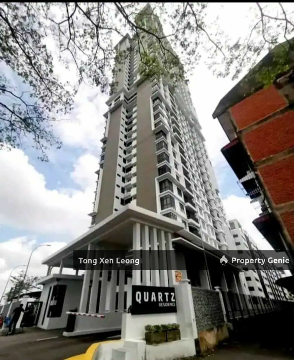 The Quartz Freehold Unit @ Kampung 8 For Sale