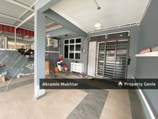 Renovated | Double Storey Terrace Intermediate ,Taman Perepat Indah, Kapar, Klang
