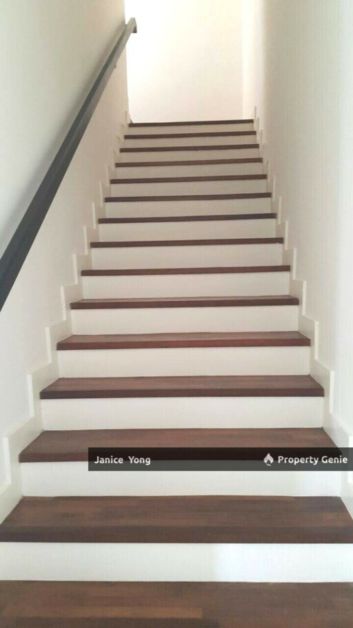 Avira Medini Iskandar