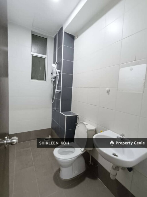 Female Room for Rent at Suriamas Suites Condominium @ Larkin JB Town