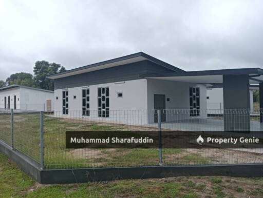 BANGLO SETINGKAT KAMPUNG HIJRAH PEKAN PAHANG