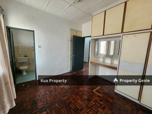 Double Storey Terrace Intermediate House at BDC near Saradise