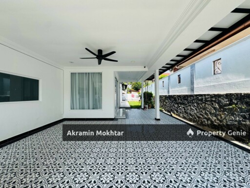 CORNER LOT Bungalow House 2 Storey Seksyen 6 Shah Alam Selangor