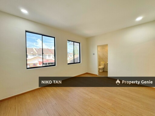 Jalan Jelatang Double Storey with Fully Renovated & Extended Kitchen Taman Megah Ria