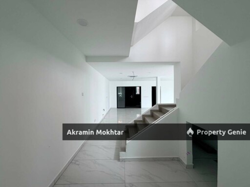 CORNER DOUBLE STOREY TERRACE, VILLA MAS 2, KIPARK SRI UTARA, OFF JALAN IPOH, KUALA LUMPUR.