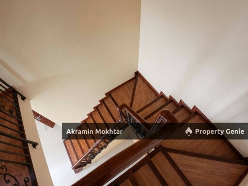 Freehold, Ground Floor, Corner Uni, Fully Renovated & 2 Parking | Duplex Desa Impiana Condominium, Taman Puchong Prima, Puchong.