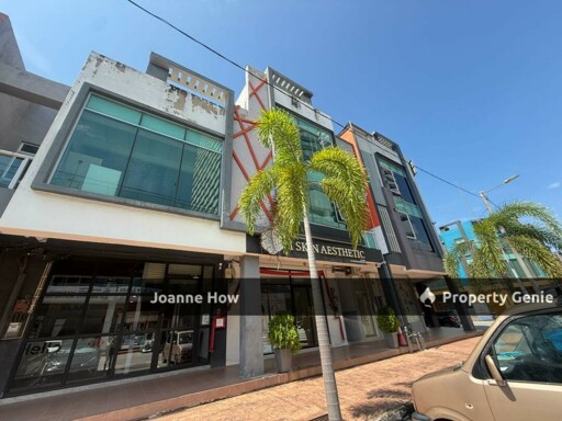 Tenanted 3 Storey Shoplot Kota Syahbandar For Sale