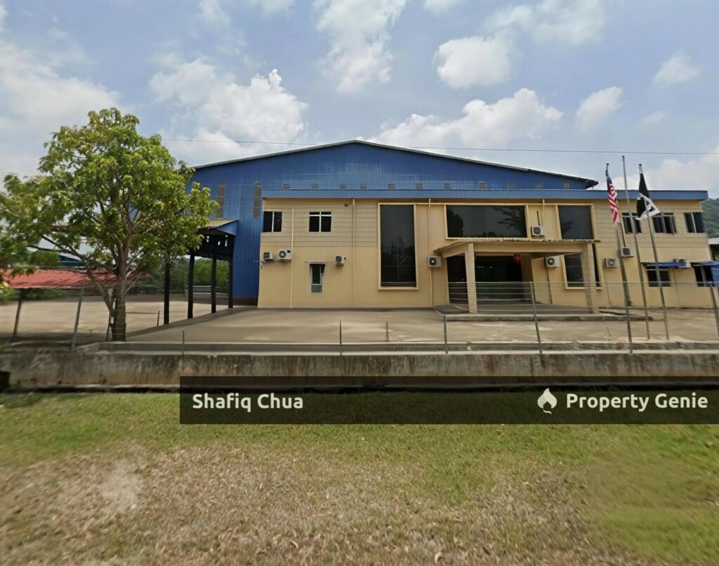 Side by Side Warehouse Factory Teluk Kalong, Kemaman Terengganu