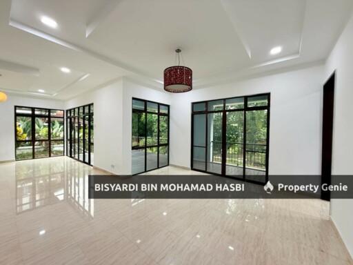 2.5 Storey Bungalow House Jalan Elitis Dahina, Valencia Sungai Buloh.