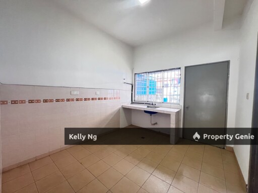 Double Sty Good Condition House At Bandar Puteri Klang Sale