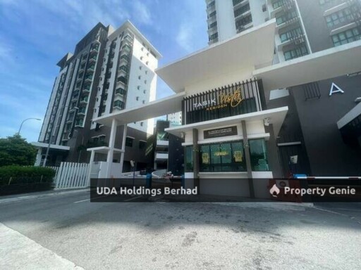 Lake Vista Residence