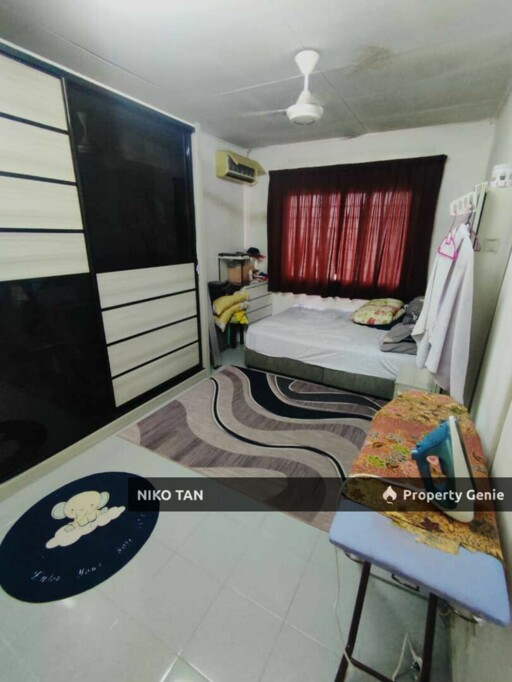 Jalan Berlian Double Storey Renovated Taman Cahaya Masai
