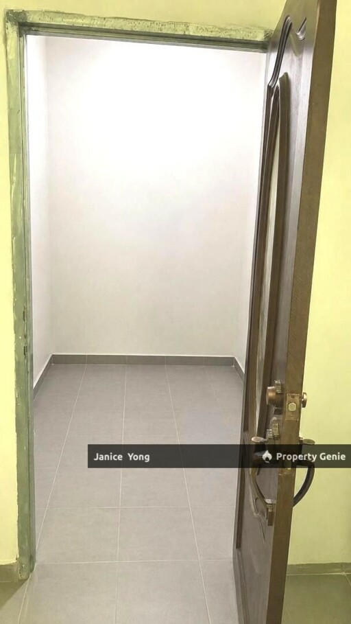 Taman Ungku Tun Aminah Jalan Bentara