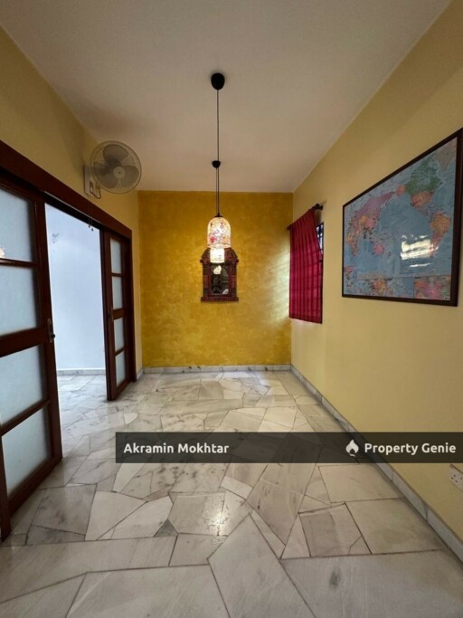 22x75 Facing Open Renovated Teres 2 Tingkat Putra Bistari, Putra Heights