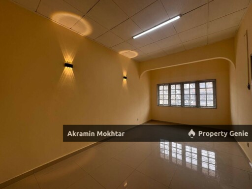 FREEHOLD & REFURBISHED | DOUBLE STOREY CORNER LOT SS1 KAMPUNG TUNKU, PETALING JAYA