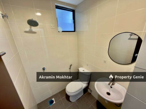 Freehold, Corner Unit & 2 Parking | Residensi Zamrud Kajang 2, Kajang Selangor .