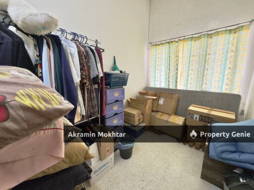 FREEHOLD & RENOVATED | 1.5-STOREY TERRACE END LOT TAMAN SRI MELATI, BATU CAVES