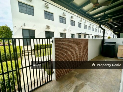The Borough @ Eco Botanic 2 – Stunning Newly Renovated End Lot