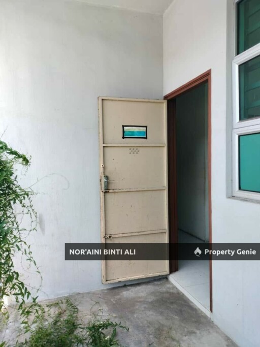 UTK DIJUAL TERES SETINGKAT CORNER LOT (TANAH LUAS)SUNGAI SOI JAYA, KUANTAN