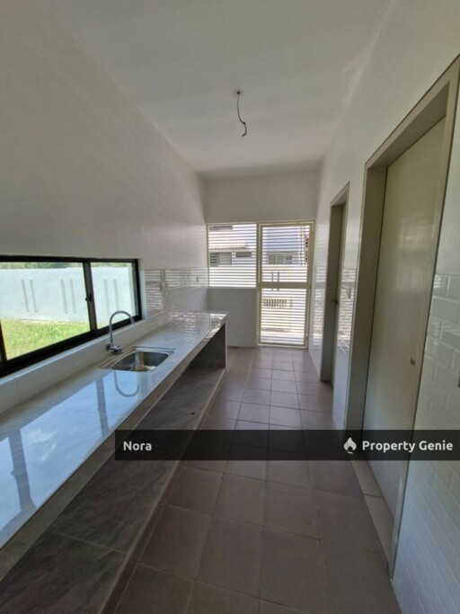 FOR SALE | EXCLUSIVE CORNER LOT LAMAN DELFINA, NILAI IMPIAN
