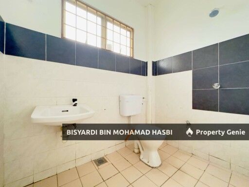 RENOVATED EXTENDED KITCHEN END LOT DOUBLE STOREY SAUJANA UTAMA 1, SUNGAI BULOH.